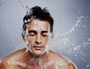 Read more about the article Best face wash for men oily skin ||ऑयली स्किन वाले पुरुषों के लिए 5 सबसे अच्छे फेस वॉश || best no.1 face wash